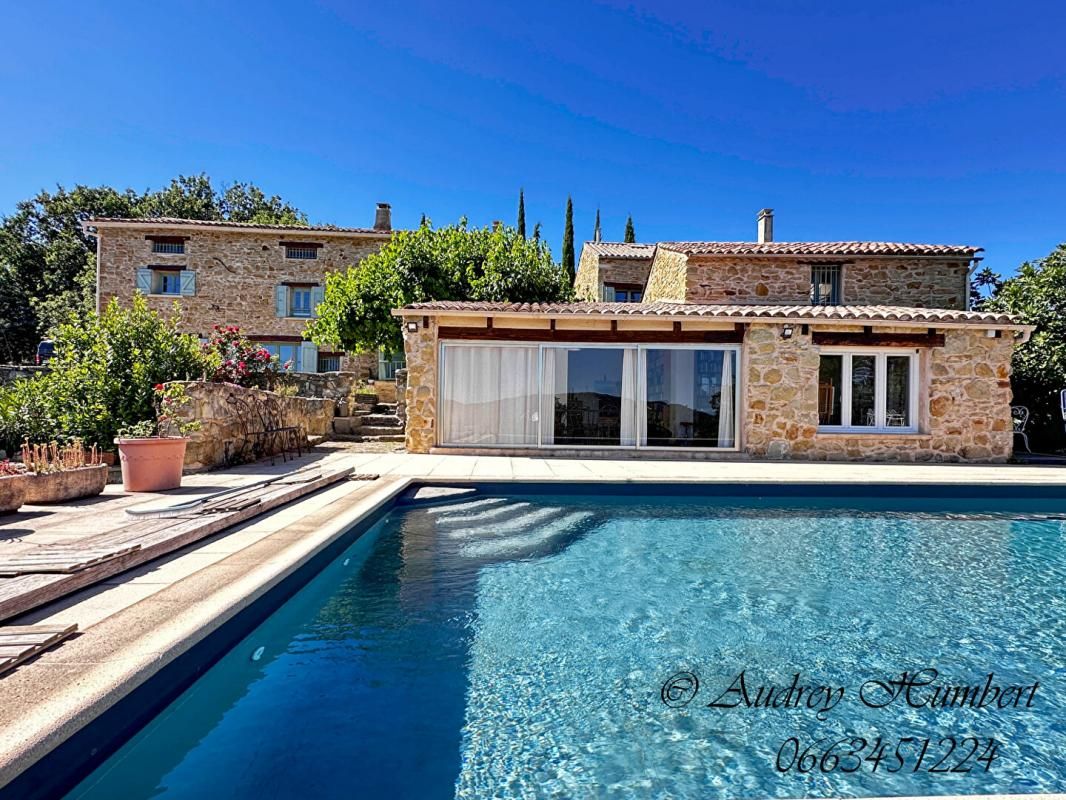 CRUIS EXCLUSIVITE, Pays de Forcalquier, Belle PROPRIETE de 250 m²  + dépendances sur 1HA avec piscine 2