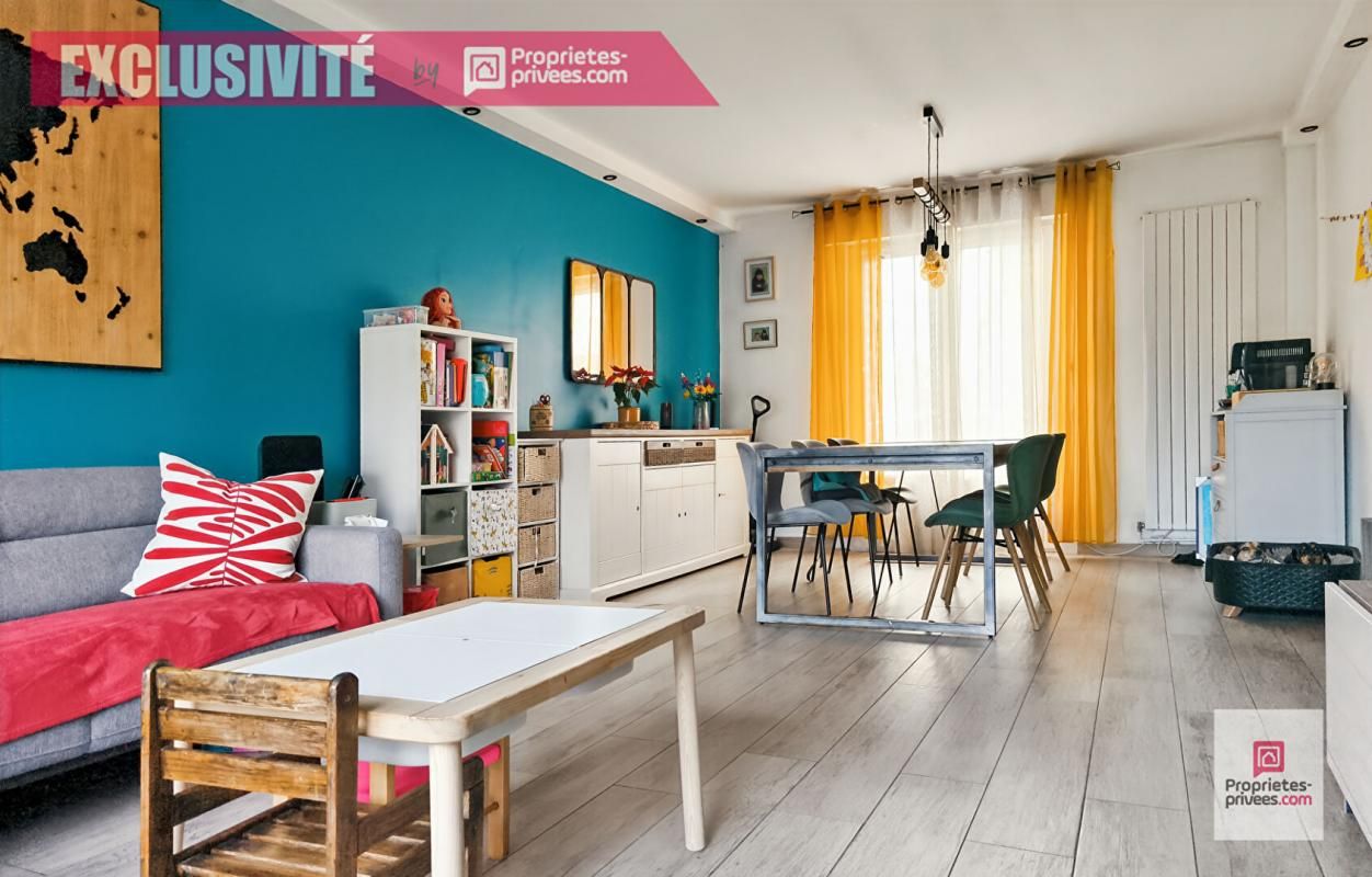 Wattrelos Martinoire, jolie maison de 110 m2 habitables, avec 4 chambres, bureau, jardin, garage