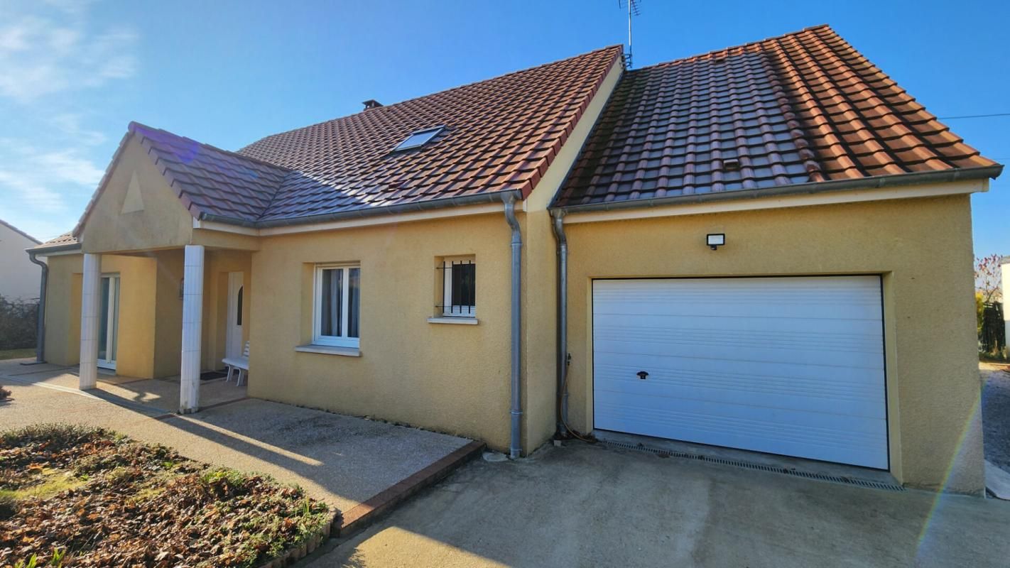 CHEVIGNY ST SAUVEUR - Maison 163 m²