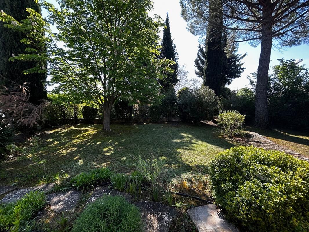 VENELLES VENELLES - VILLA 6 PIECES AVEC JARDIN DE 950 m2 2