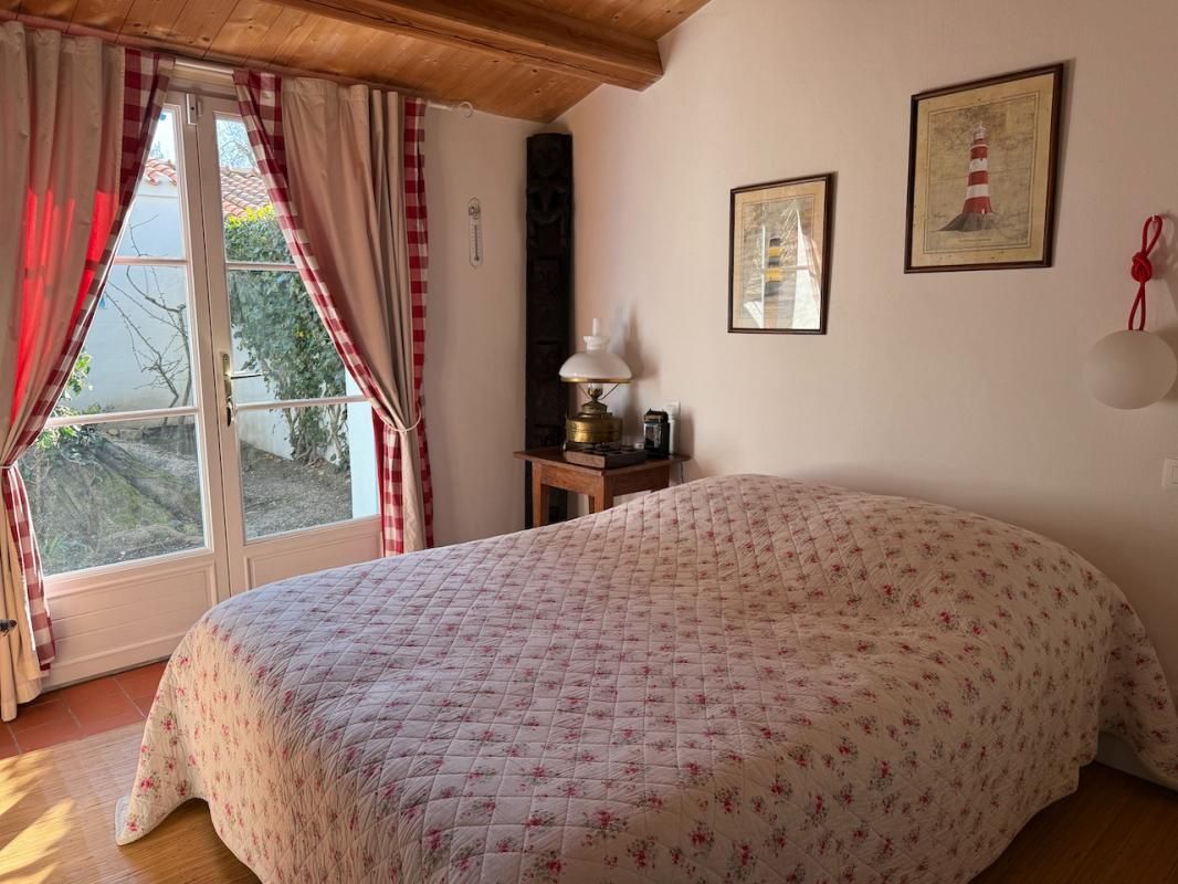 L'EPINE Charmante maison ancienne - centre ville L'EPINE - 142 m2 4