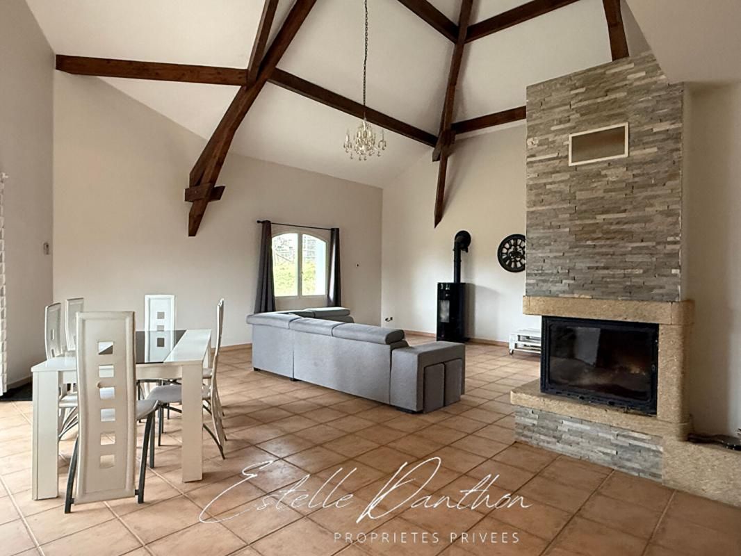 SEMONS Maison Porte Des Bonnevaux 5 pièces 200 m2 terrain 8000m2 2