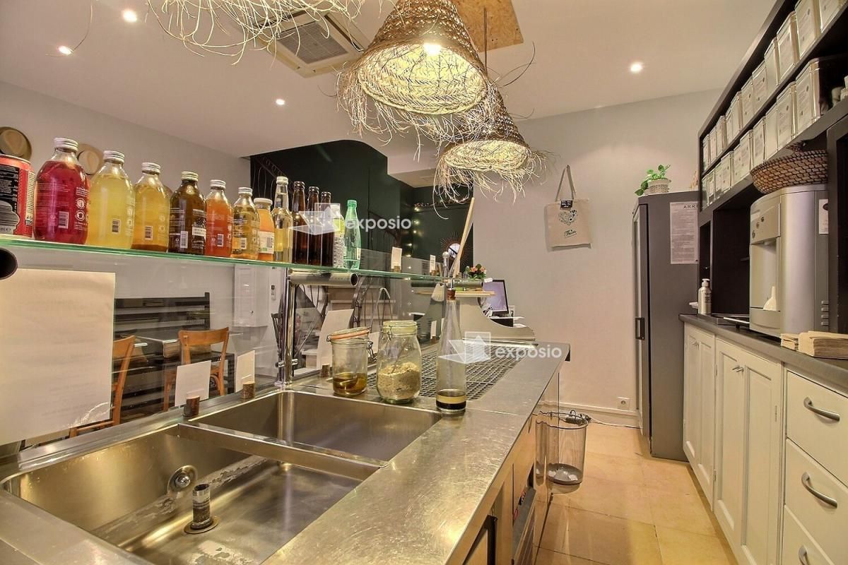 AVIGNON 84000 AVIGNON - EMPLACEMENT N°1 - DROIT AU BAIL - 80 m² - 49 000 Euros - 3