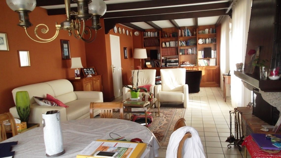 ANGERS Maison Saint Sylvain D Anjou 10 pièce(s) 187 m2 2