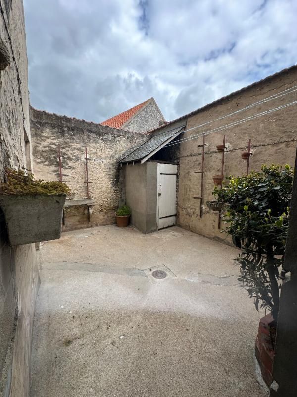 PUSSAY Maison Pussay 5 pièce(s) 170 m2 3