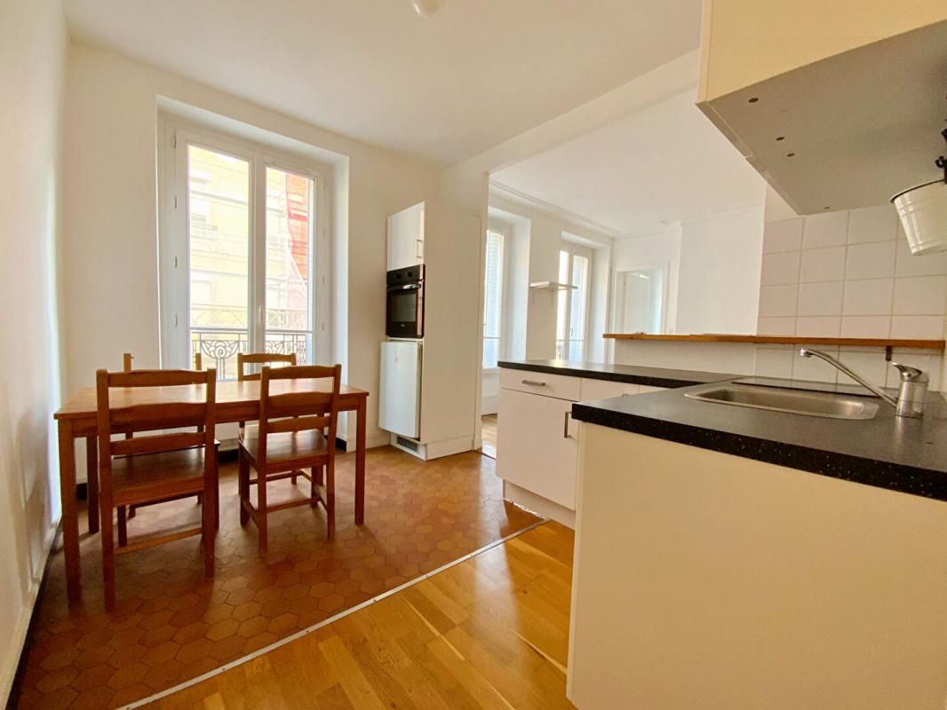 LEVALLOIS-PERRET Appartement 40 m2 coeur de Levallois 3
