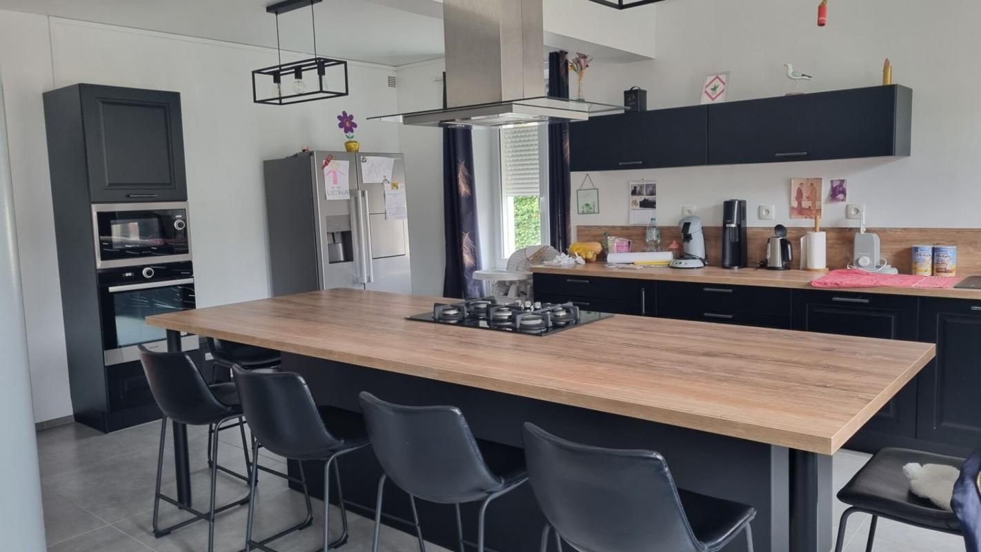 VALLON-SUR-GEE Maison Vallon Sur Gee 4 pièce(s) 122 m2 1