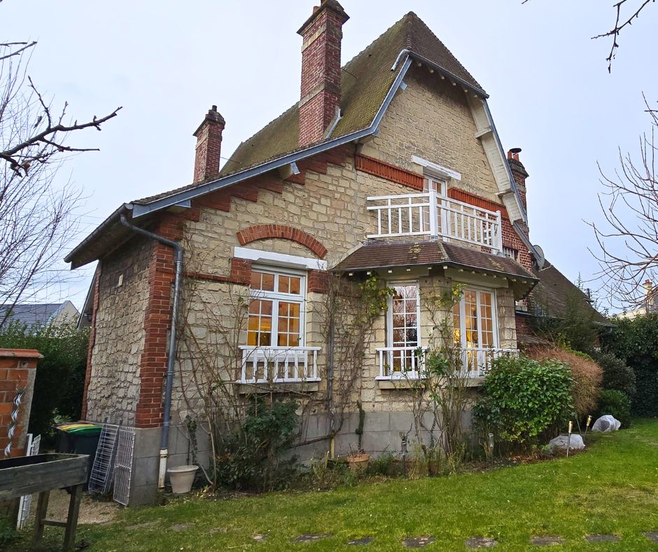 Maison 7 pièces - 163 m2 - Quartier prisé