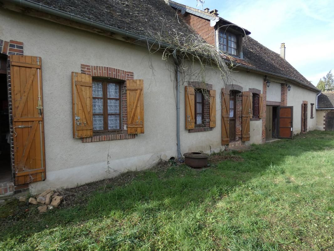 CHATAINCOURT Longère à rénover 3