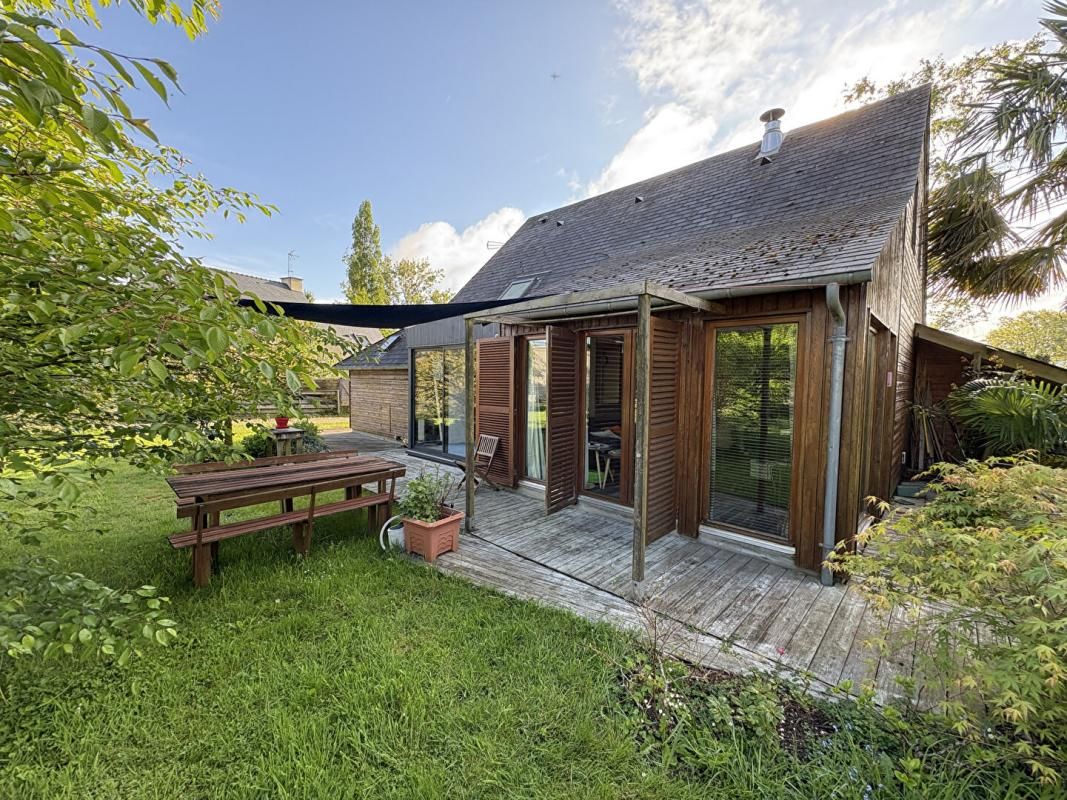 A vendre QUIMPERLE (29300) Maison 6 pièces 3 chambres 1 bureau 110 m2