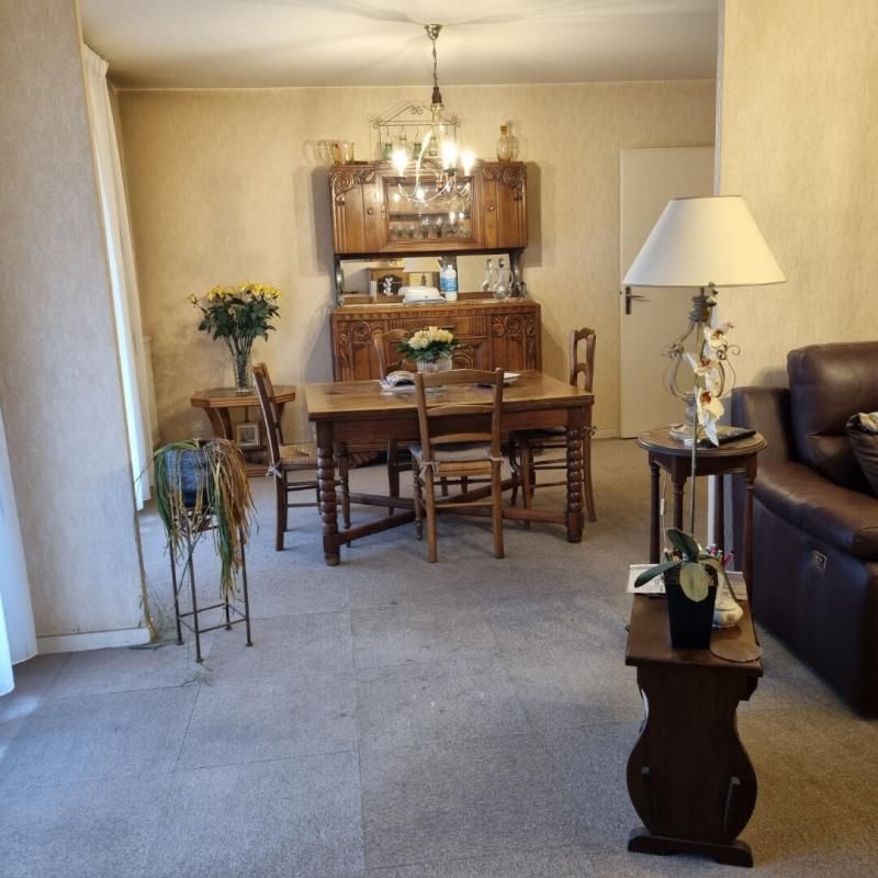 FONTAINE-LES-DIJON APPARTEMENT 87 M2 :Garage+cave+place de parking 4