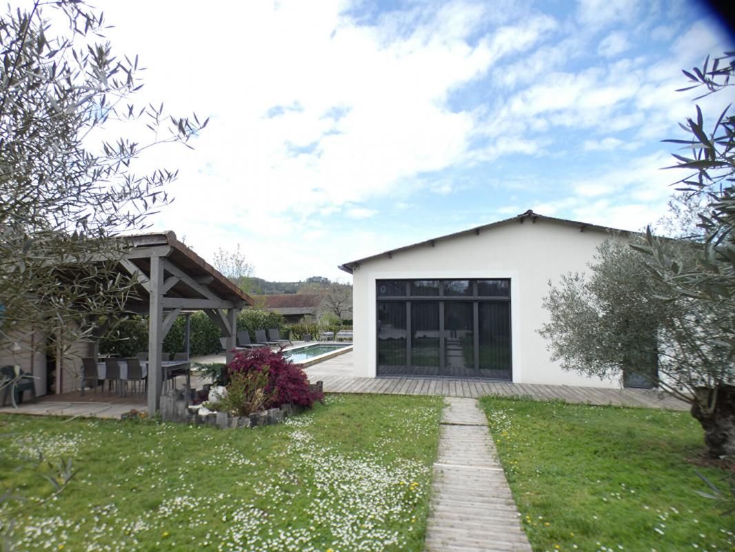 MONTIGNAC LOFT Montignac Lascaux 190 m²  piscine 4