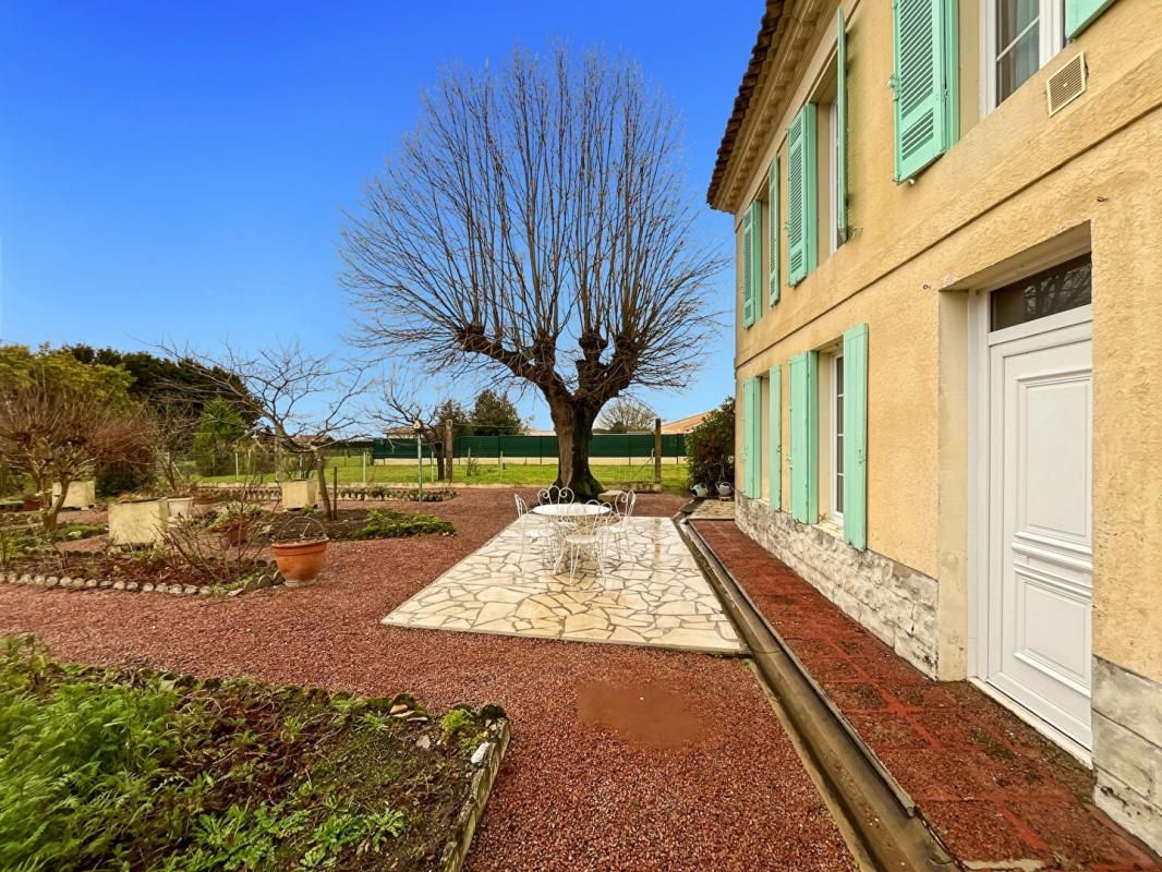 BERSON Charmante maison 155m² + annexe 60m² + atelier 60m² 4