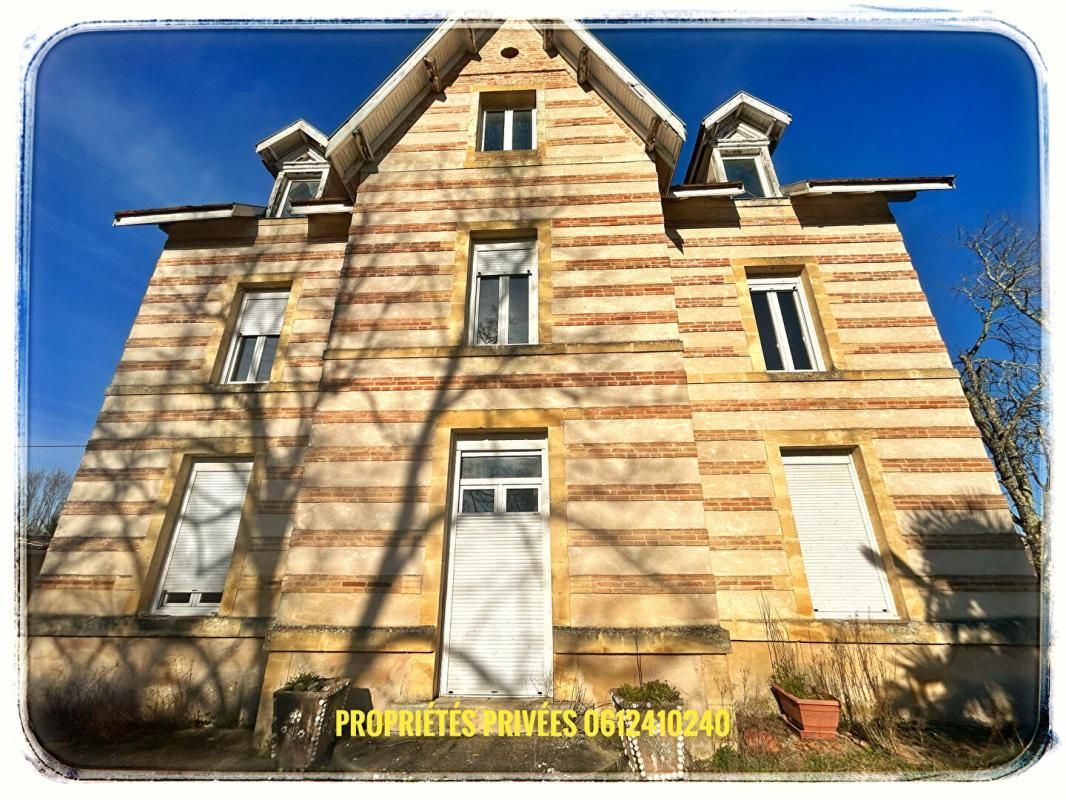 MONFAUCON Demeure de prestige 6 pièce(s) 190 m2 4