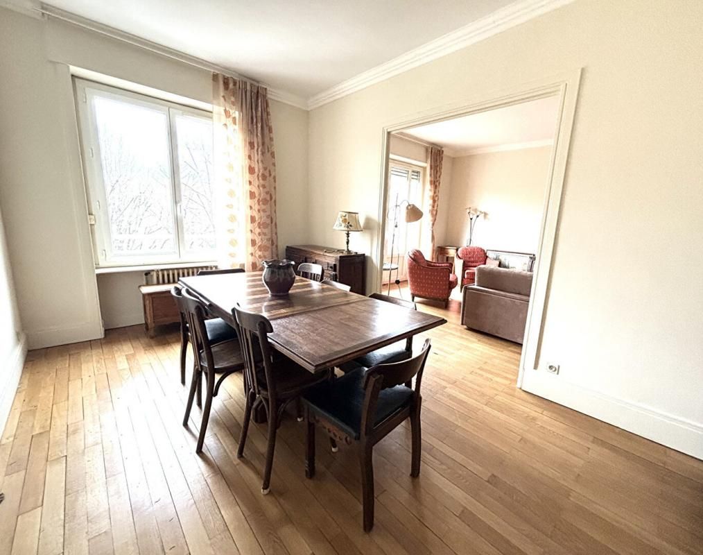 LYON-7E-ARRONDISSEMENT Appartement Lyon 3 -4 pièce(s) 105 m2 Jean Mace Lyon 7 4