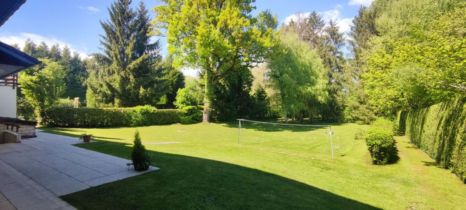 PERS-JUSSY Maison Pers Jussy 9 pièce(s) 256 m2 3