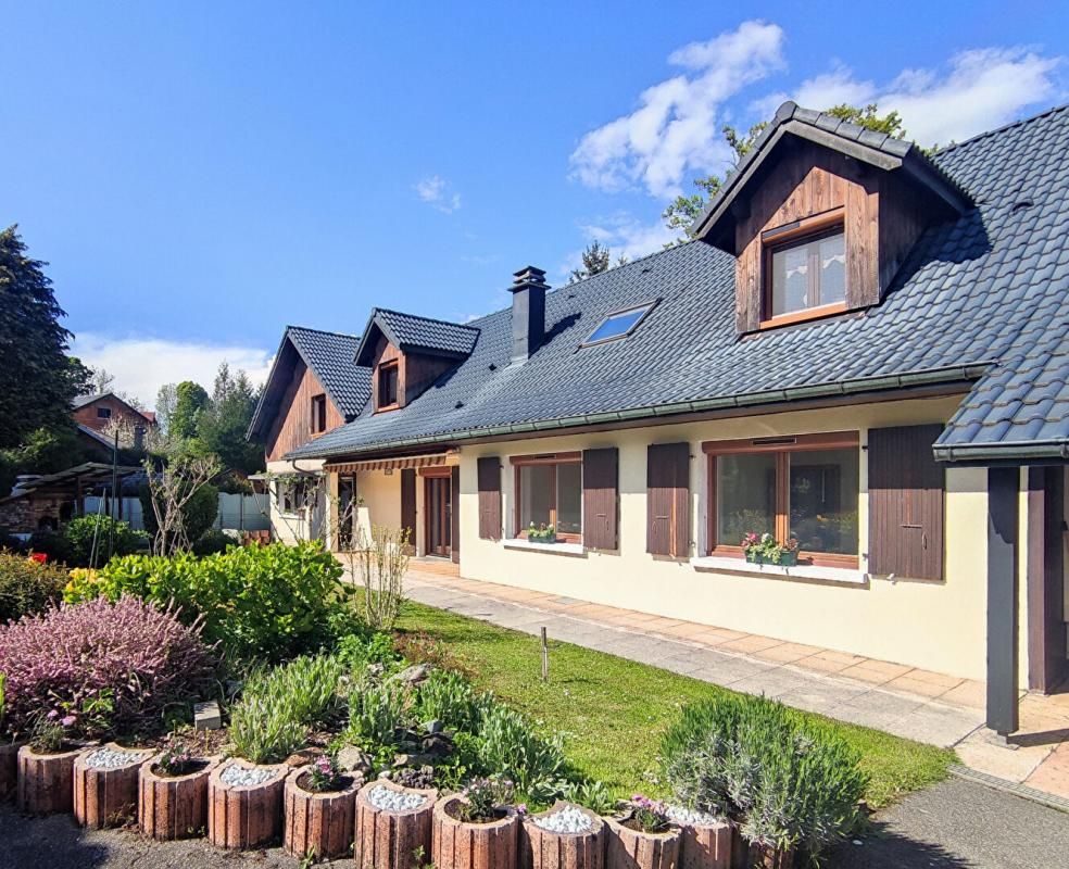 PERS-JUSSY Maison Pers Jussy 9 pièce(s) 256 m2 4