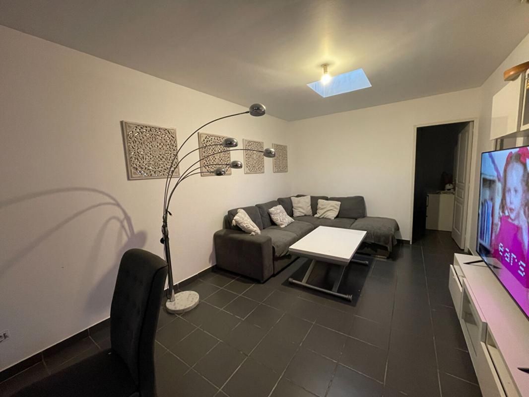 LILLE Maison plain-pied à Lille, 2 chambres, jardin + garage 2