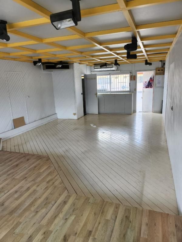 BAIE-MAHAULT BAIE MAHAULT - BUREAUX 47 m² 4