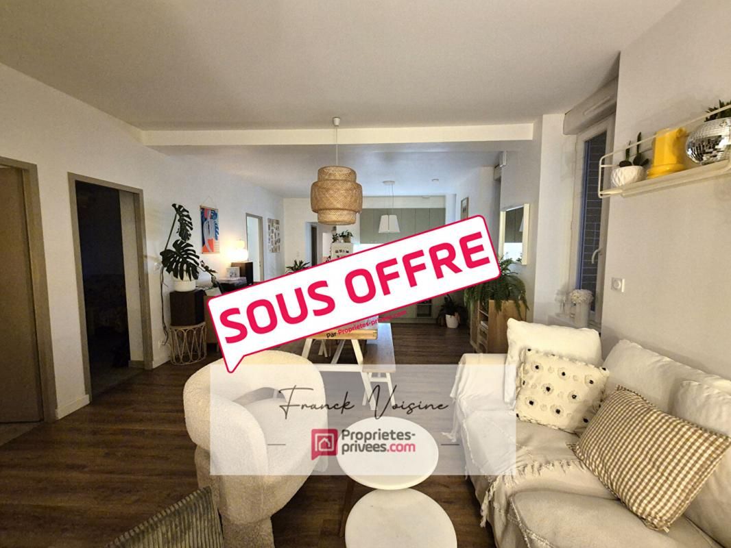 Maison A VENDRE - Plain Pied  Les Herbiers  Ardelay - 3 Chambres - 100 m2 sur 440 M2 de terrain avec terrasse