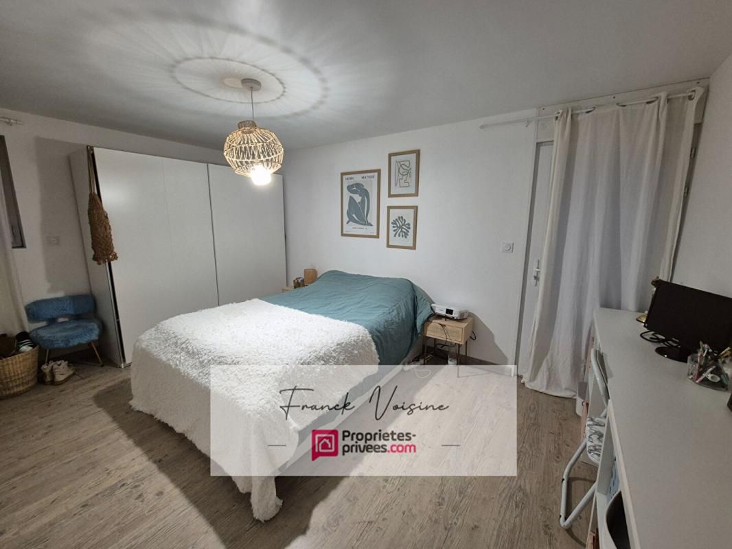 LES HERBIERS Maison A VENDRE - Plain Pied Les Herbiers Ardelay - 3 Chambres - 100 m2 sur 440 M2 de terrain avec terrasse 4
