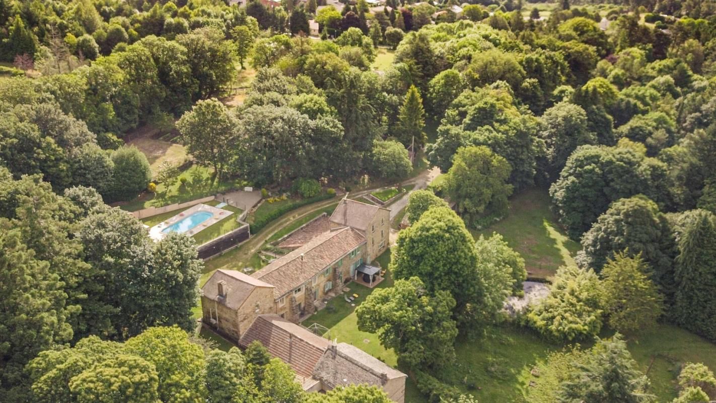 Domaine de charme au coeur de la Montagne Noire, à 20 min de Carcassonne