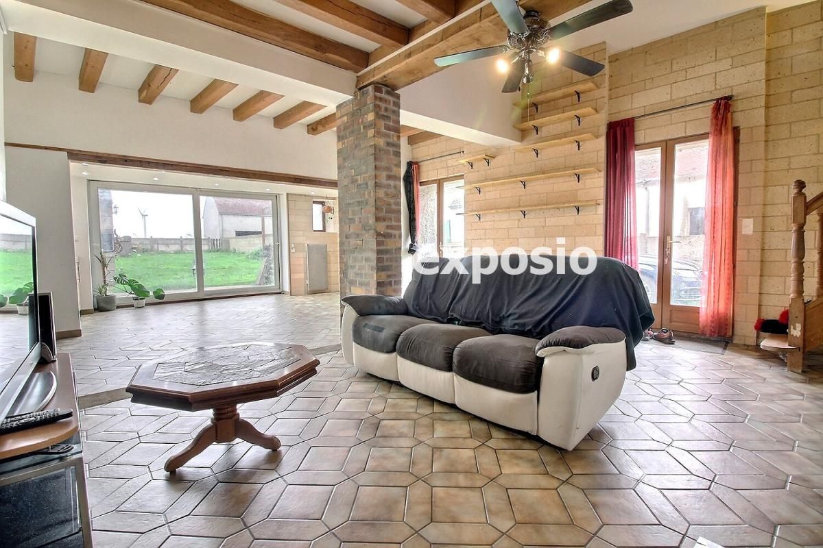 EPIEDS-EN-BEAUCE Maison 4 chambres 155 m2 4