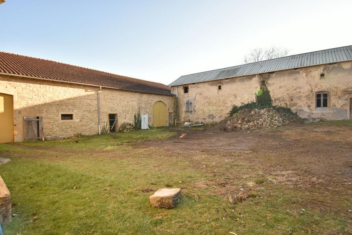 LABRY Corps de ferme  14 pièce(s) 1260 m2 4