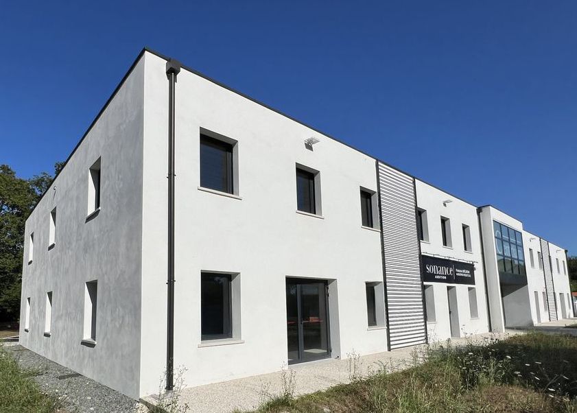 ROYAN SAINT SULPICE DE ROYAN - BUREAUX 120 m² 2