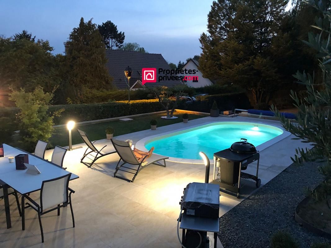 SAINT-WITZ Villa de 175m2 avec piscine Saint Witz 8 pièces 95470 2