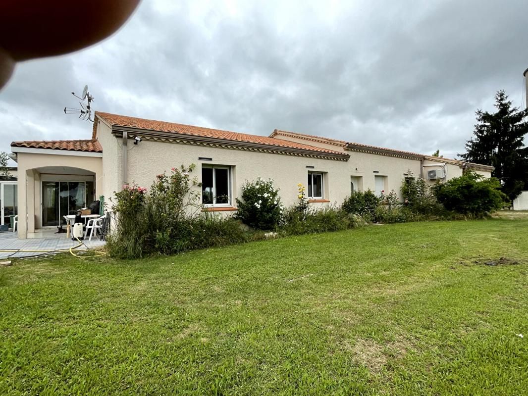 VILLENEUVE-SUR-LOT Lot et Garonne Monségur, 47150, maison individuelle de plain pied, bio-climatique, 4 chambres, 6/8 pièces 3