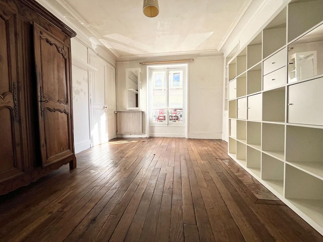 PARIS-17E-ARRONDISSEMENT Appartement 3 pièce(s) 65 m2 3