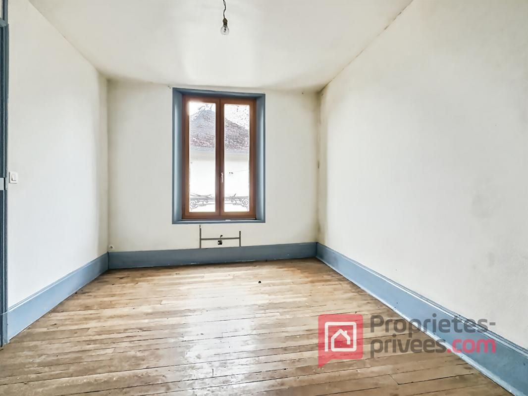 ESSOYES Maison Essoyes 6 pièce(s) 120 m2 2