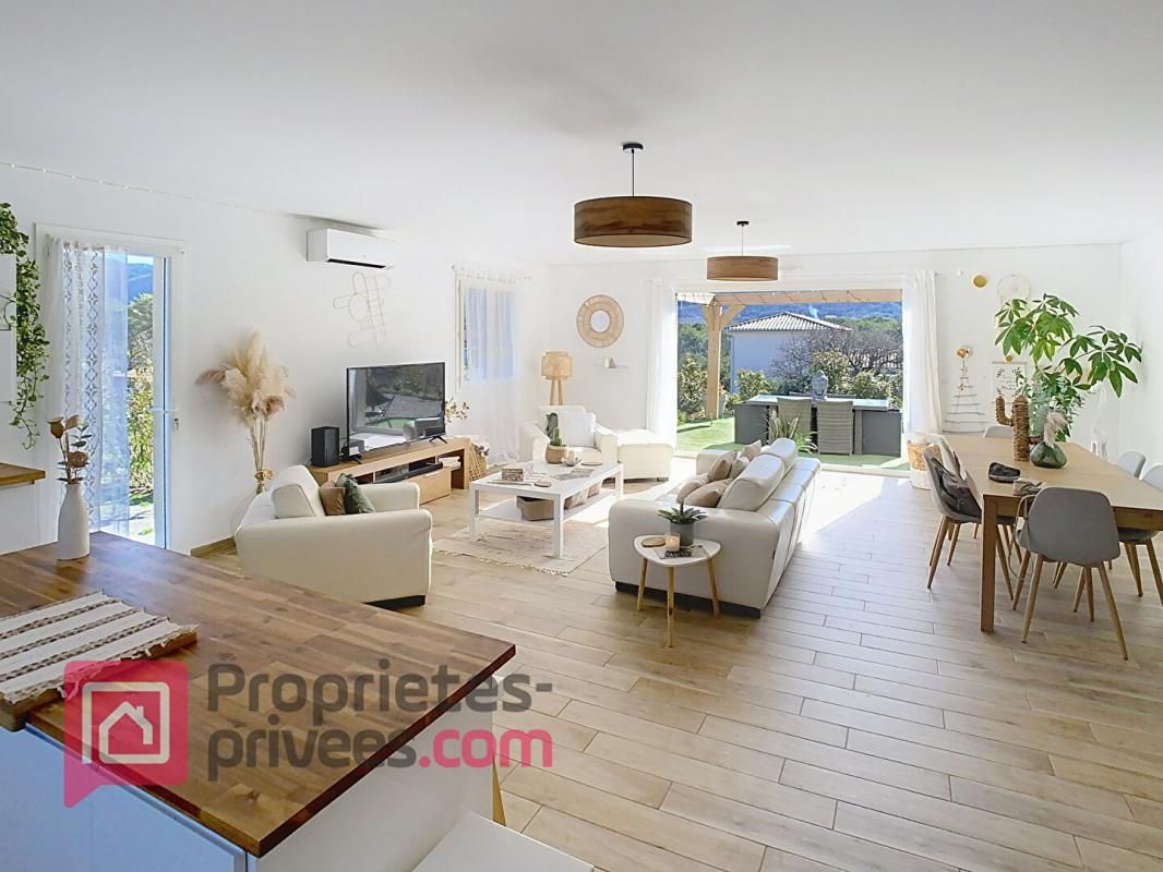 Maison Plan D Aups Sainte Baume 6 pièce(s) 132 m2