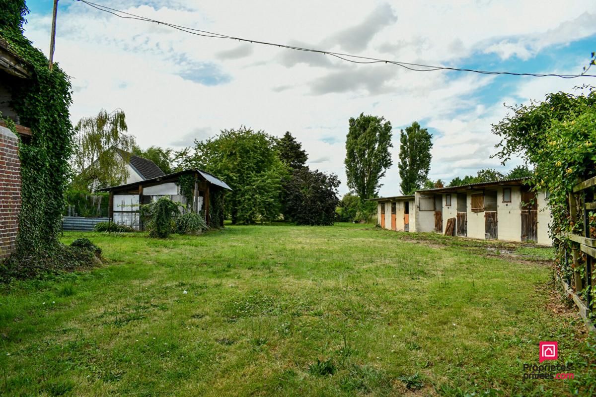 77280 OTHIS Corps de ferme d'une surface de 2000²