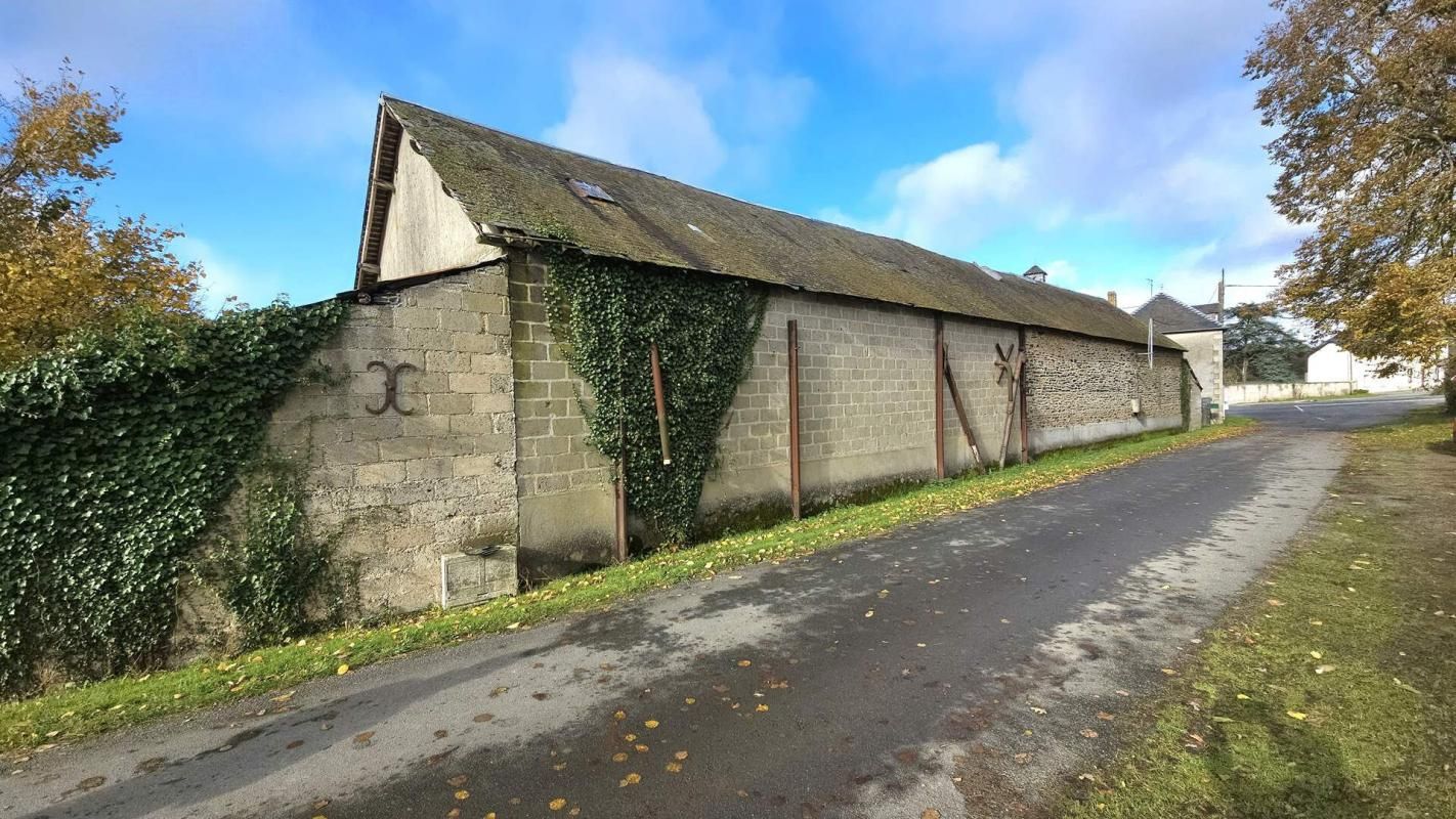 JAVRON-LES-CHAPELLES JAVRON LES CHAPELLES 53250 maison 96 m², 3 chambres, terrain 3.500 m² dépendances 600 m² 3