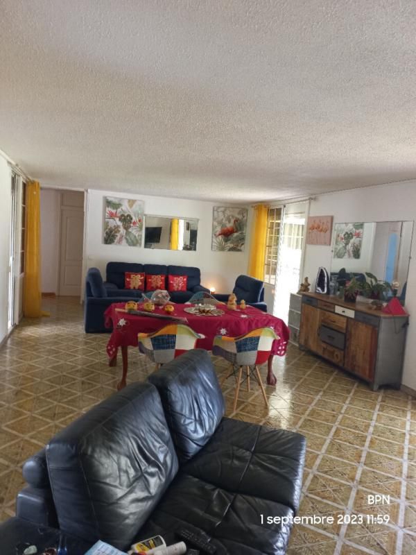 GOURBEYRE Villa T7 à vendre Gourbeyre 3