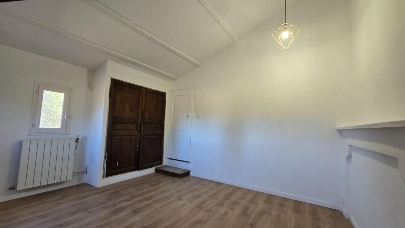 AIX-EN-PROVENCE Maison 7 pièce(s) 140 m2 4