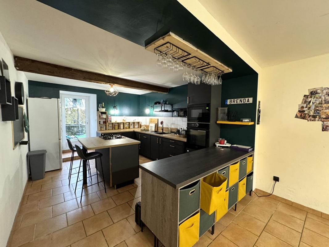 SAINT-ASTIER Maison pierre 180 m2 4 chambres 4