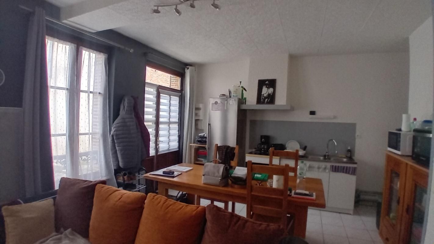 SEZANNE Immeuble Sezanne 6 pièce(s) 93 m2 4