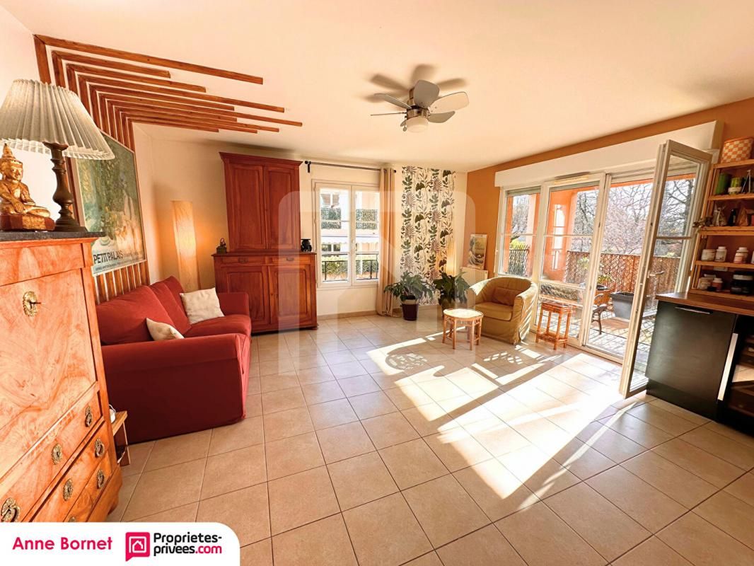 ROQUEFORT-LES-PINS Appartement 3 pièces avec terrasse plein Sud et parking en sous-sol 3