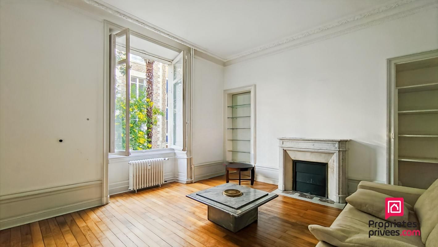 NANTES Nantes centre ville - Appartement T2 67.38 m2 2
