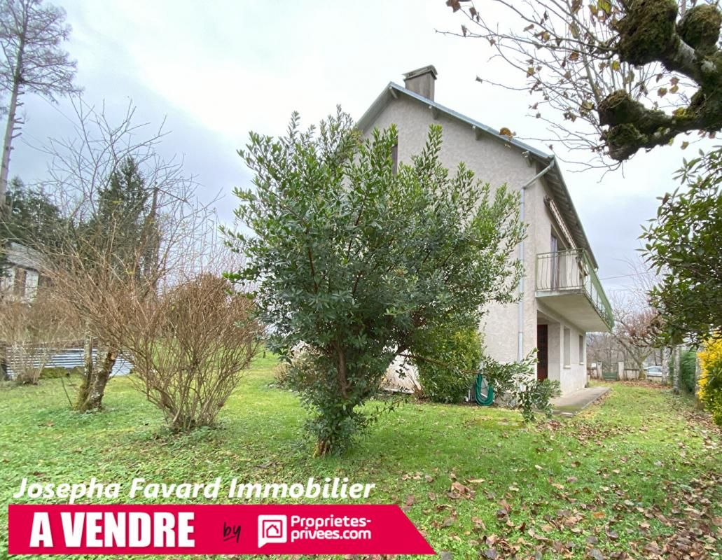 TREIGNAC MAISON  112 m² - 3 chambres  -Terrain 1 000m² 3