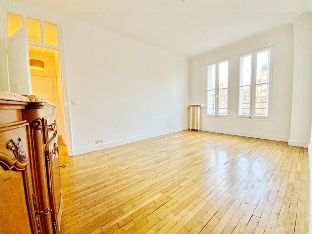 PARIS-12E-ARRONDISSEMENT Appartement 45 m2 Avenue de Saint-Mandé 2