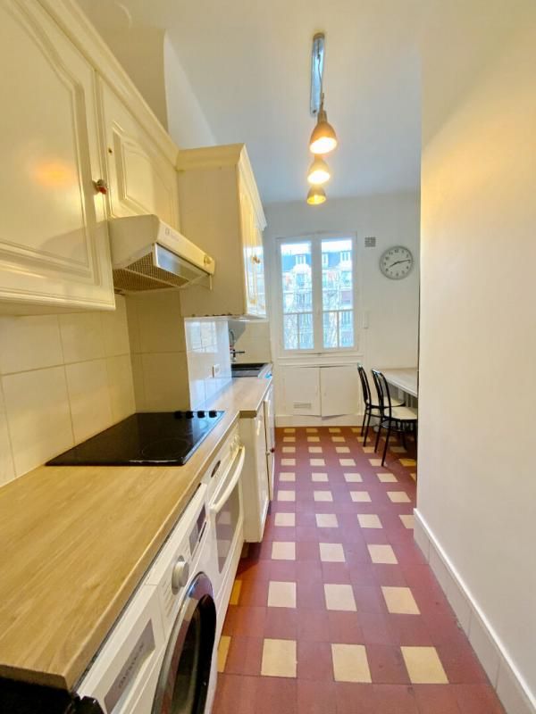 PARIS-12E-ARRONDISSEMENT Appartement 45 m2 Avenue de Saint-Mandé 4