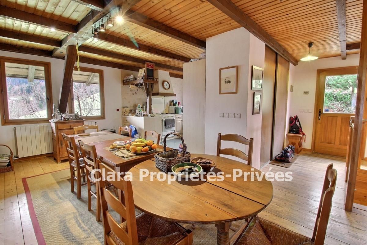 QUEIGE Dans un hameau authentique du Beaufortain 4