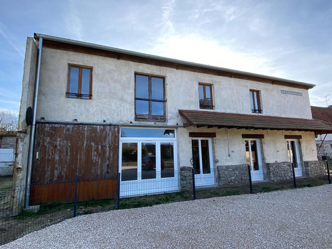 Maison style loft à rénover