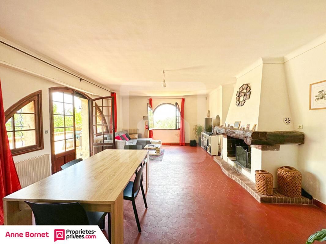 SPERACEDES Villa provençale 6 pièces 170 m2 terrain 1630 m2 2