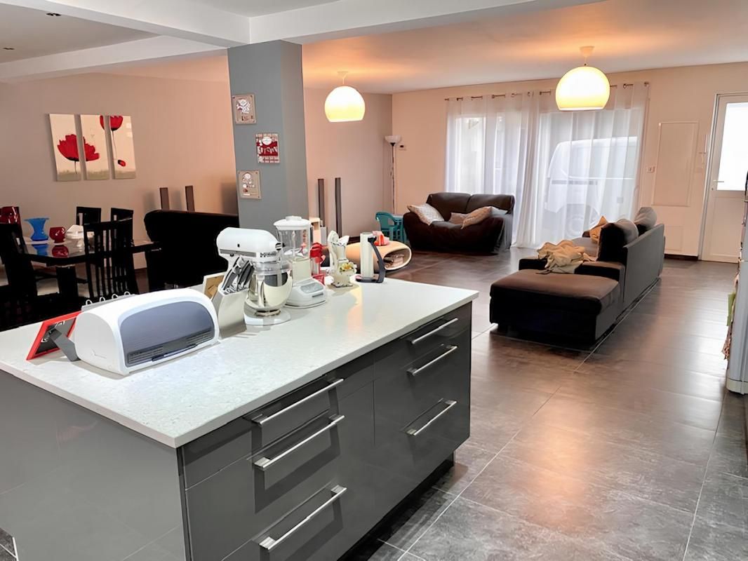 VAULX-EN-VELIN VAULX EN VELIN - Tènement immobilier 4