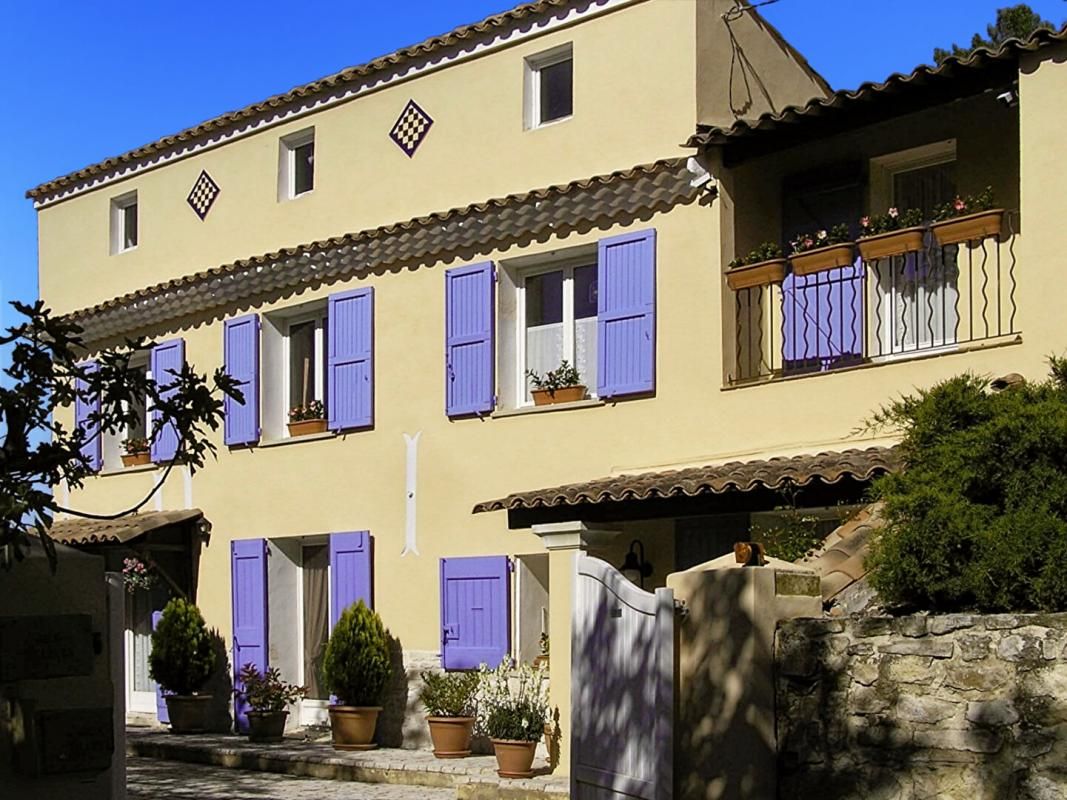 SAINT-MAIME EXCLU, proche FORCALQUIER, Belle MAISON DE VILLAGE de 126 m²  avec terrasses, jardin et cour 2